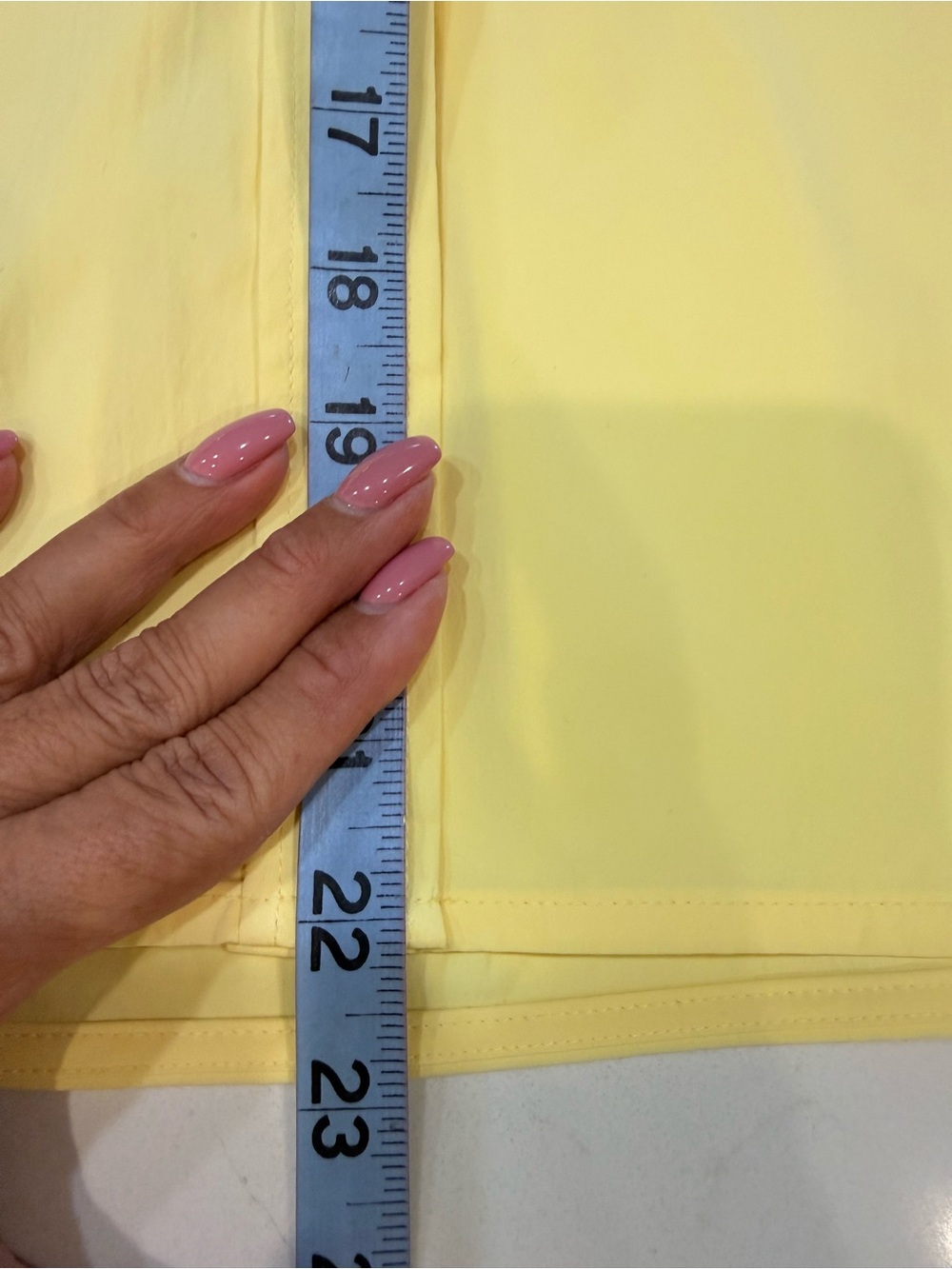NWT – Athleta Midday Cropped Poplin Shirt – Citron – Large - Picture 9 of 9